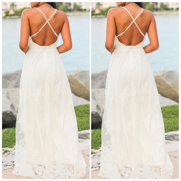 reserved - KCGUZZ24 White Lace Backless Maxi Dress - Picture 2 of 6